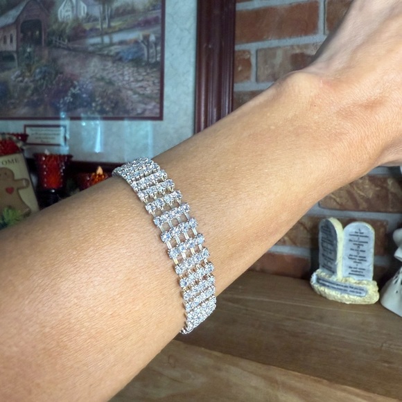 Vintage 1974 Elegant Crystal Tennis Silver Bracelet - Picture 9 of 12